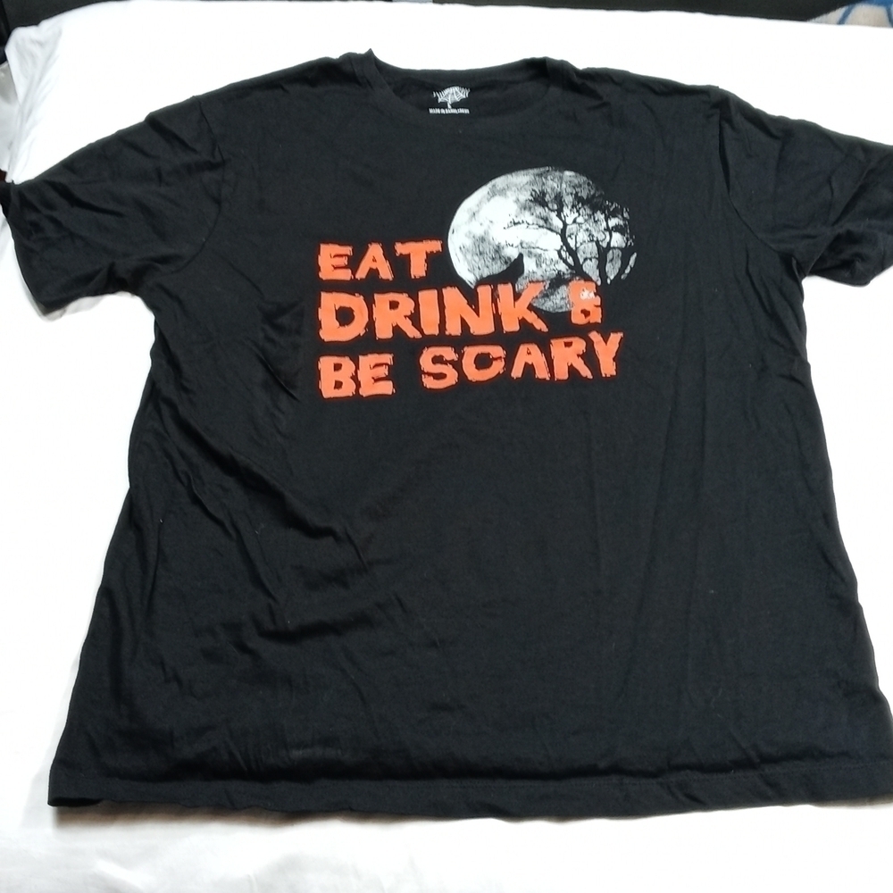 Eat Drink and be scary mens large t-shirt